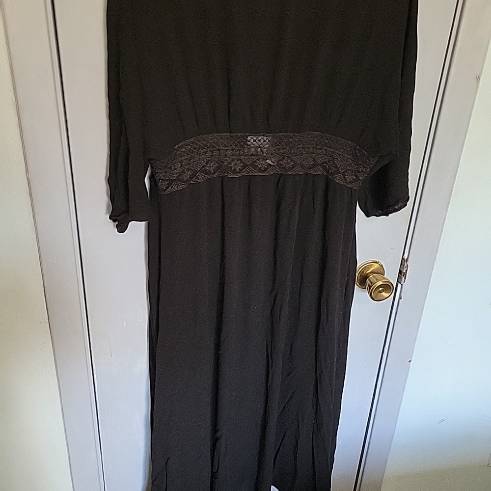 Umgee Kaftan Muumuu Black Floral Embroidered With Lace Sz Small - Picture 5 of 11